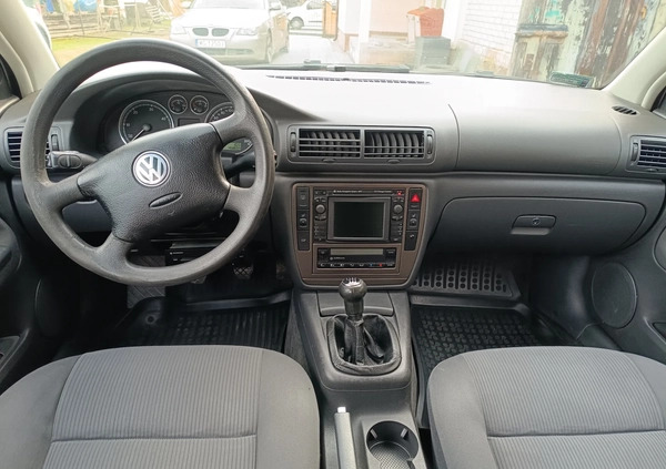 Volkswagen Passat cena 6200 przebieg: 468000, rok produkcji 2004 z Rawa Mazowiecka małe 79